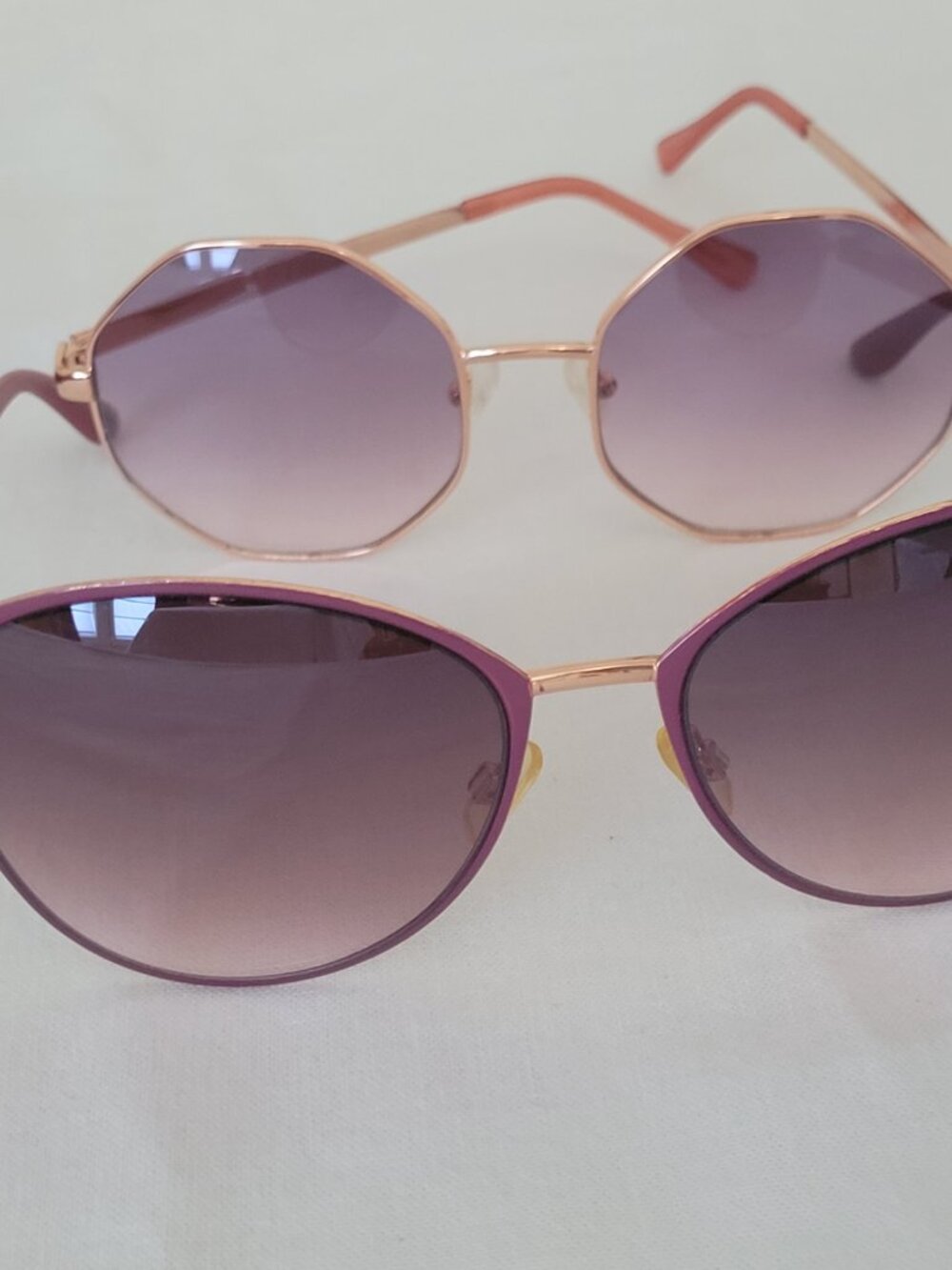 Sunglasses 2 Pair Guess & Jessica Simpson